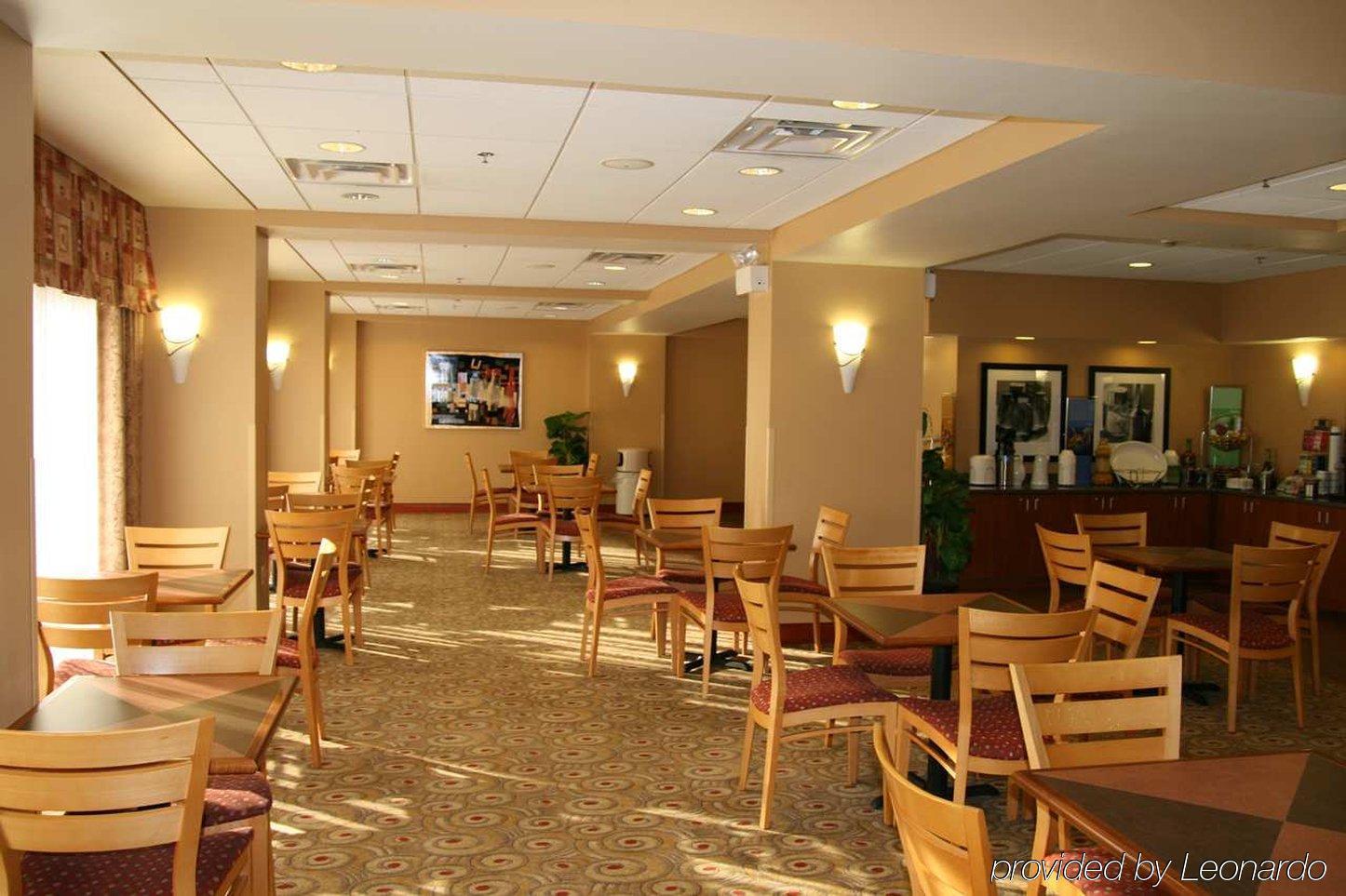 Hampton Inn Champaign/Urbana Restaurace fotografie